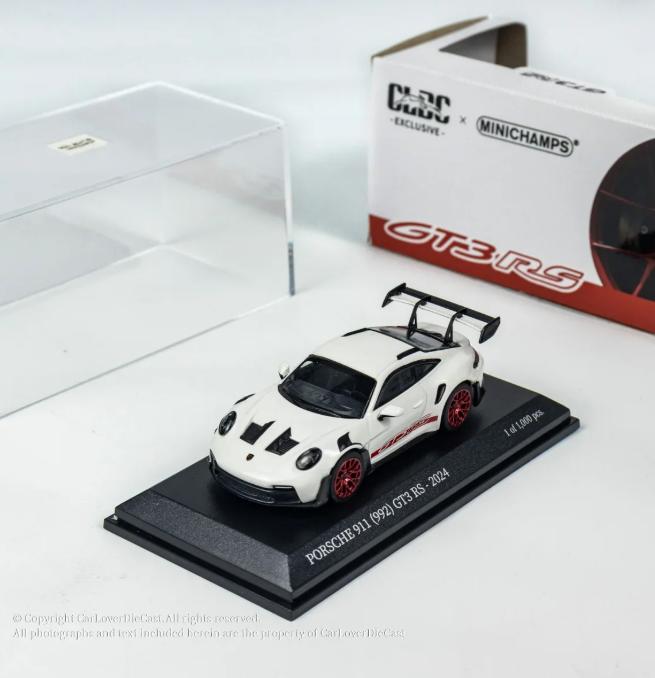 MINICHAMPS 1/64 Porsche 911 (992) GT3 RS Die-Cast Car Model Simulation Static Display Cars Collection Alloy Cars Model Boy Gift