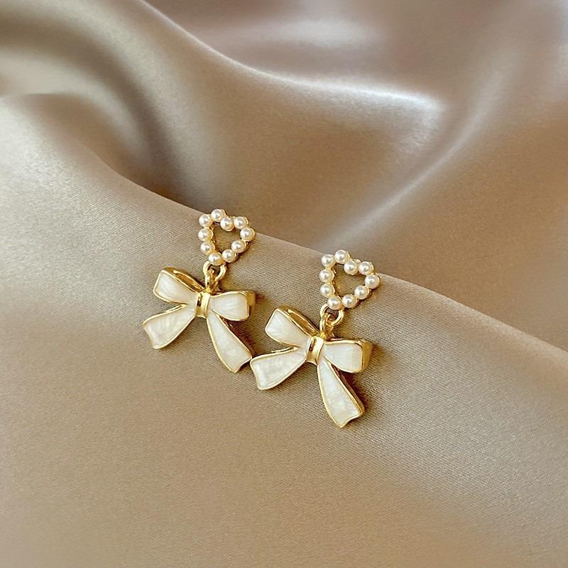Needle Korean Fashion White Bow Drop Earrings for Women Jewelry Trending New Women's French Pearl Earrings