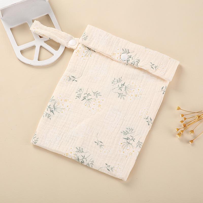 European and American Popular Multifunctional Mommy Bag: Outdoor Diaper, Baby Bottle, and Stroller Organizer.