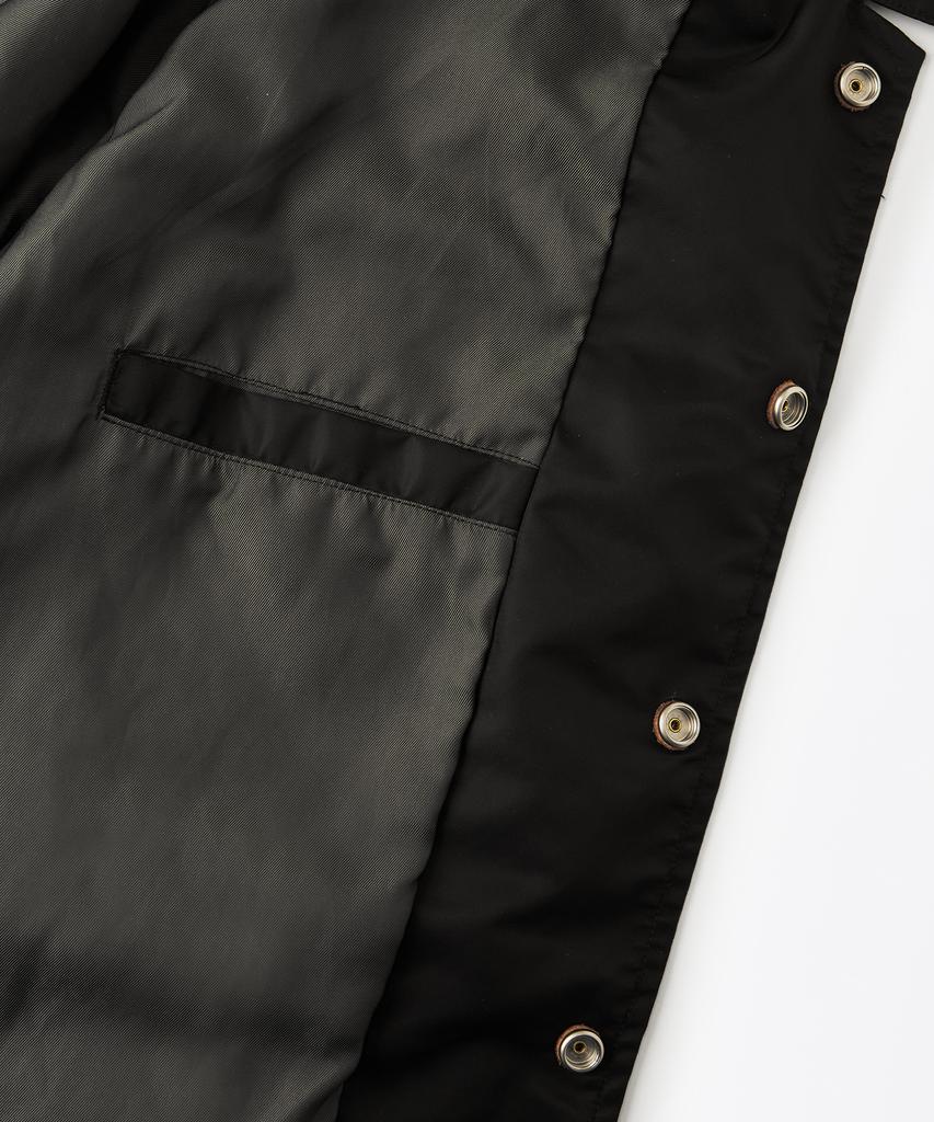 Outstanding [Looney Tunes] Wappen Coach Jacket_Black