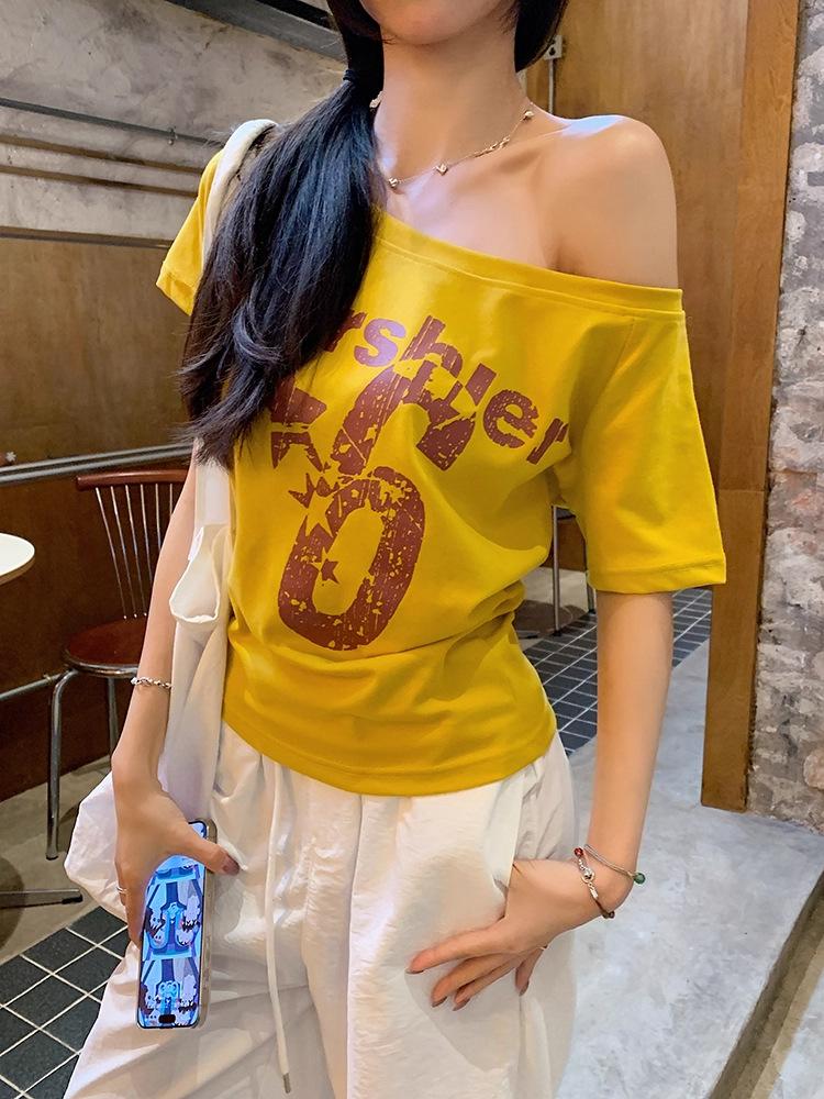 American retro letter print diagonal neck short-sleeved T-shirt women's summer new hot girl off-the-shoulder thin top trendy