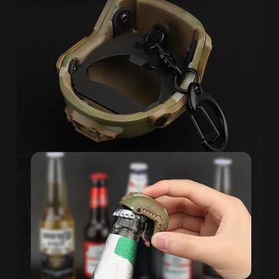 Portachiavi a Forma di Elmetto da Airsoft Apribottiglie Apribottiglie per Birra Mini Cavatappi Decorazione Caccia all'Aperto Escursionismo Fan Cucina Regalo