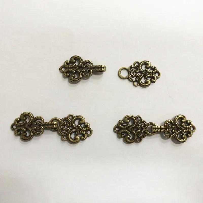 1 Pair Women's Retro Brooches Clothing Cardigan Sweater Blouse Shawl Clips Shirt Collar Flower Pattern Duck Clip Clasps Scar