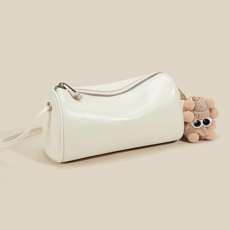 Saturday Women s Leather Crossbody Phone Bag