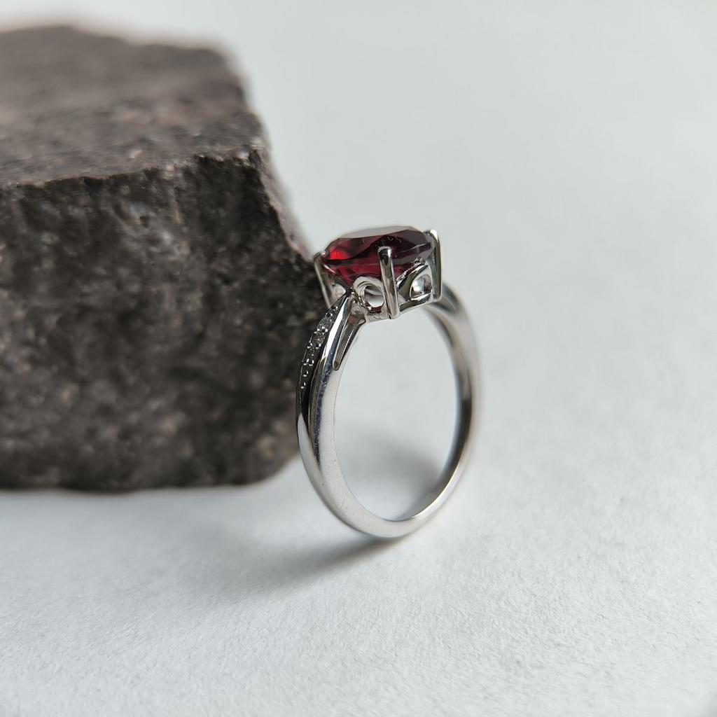 Silver Ring with Artificial Garnet Nano 2.34ct, Product Weight 2.99 Gr (60002393)