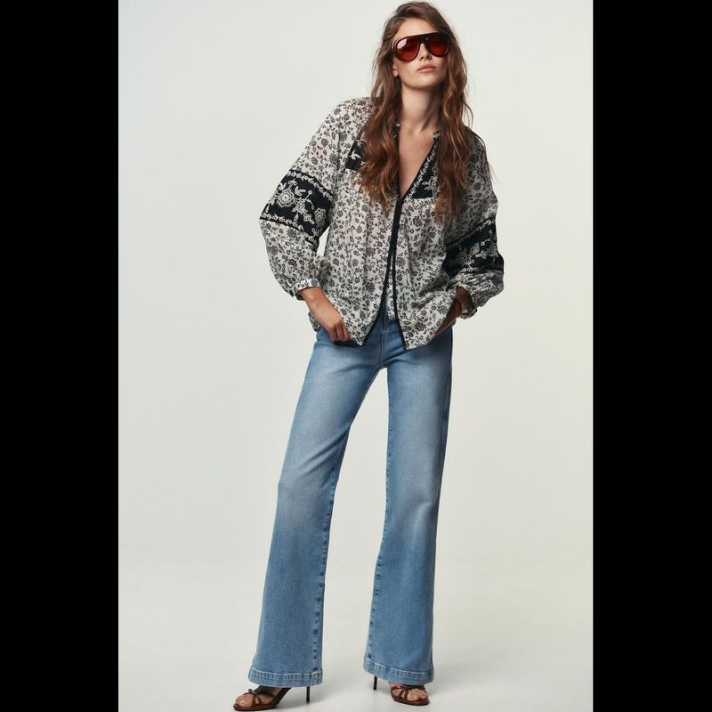 Zbzr Autumn New Women Clothes Western Style Fashion Design Flower Print Embroidered Beaded Shirts 1821222