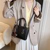 Chic Retro Handbag For Women Elegant Urban Style Versatile Shoulder Crossbody Bag