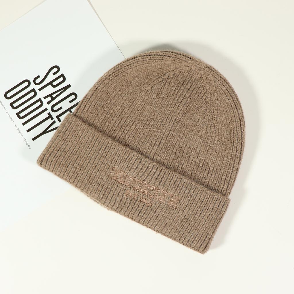 Autumn and Winter Couple Knitted Hats with Embroidered Letters Outdoor Cycling Warm Knitted Hats