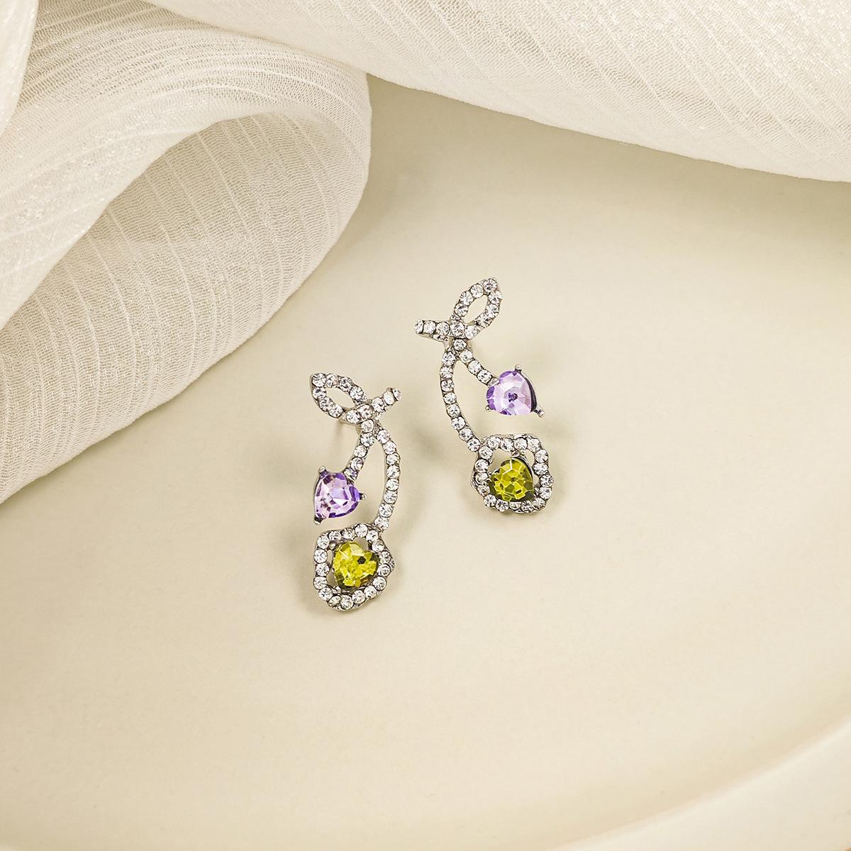 Silver Needle Korean Diamond Heart Bow Stud Earrings - Light Luxury, Versatile, and Cold Style.