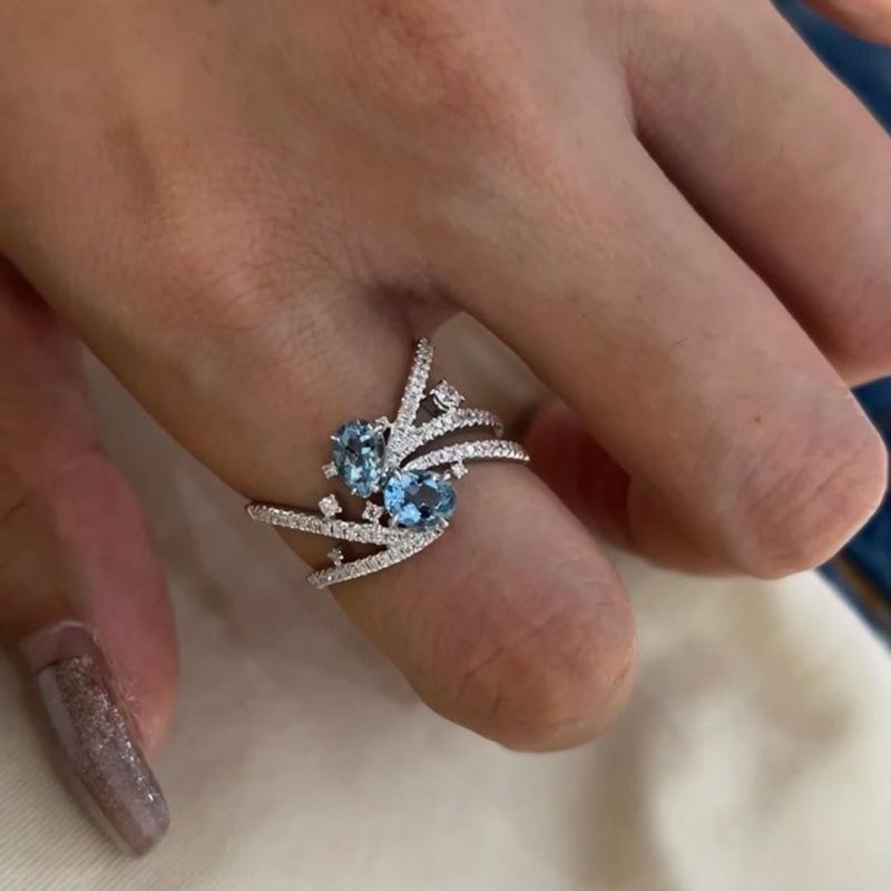 High-End Niche Design Red Ring for Women - Chic, Versatile, and Stylish Finger Accessory Adjustable Open