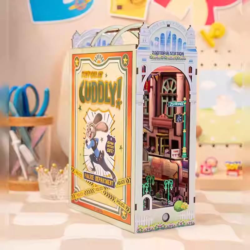 In Stock Zootopia 3D Book Stand Judy Nick Toys Figure Desktop Ornament Birthday Xmas Surprise Gift For Kids Movie Fans