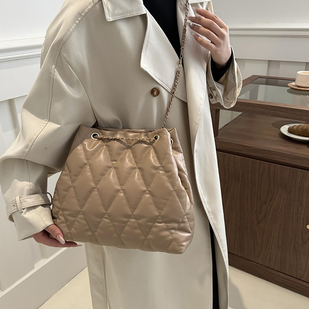Women Shoulder Bag Large Capacity Chain Handbag Diamond Pattern Inclined Shoulder Bag for Daily