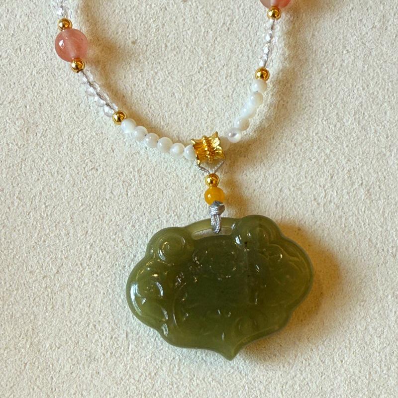 Stylish Chinese Xiaohongshu Agate & Hetian Jade Peace Pendant Necklace with Amber & Lapis Lazuli Clavicle Chain