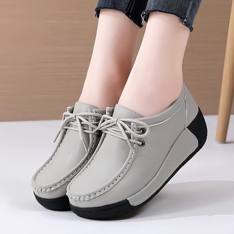 Four Seasons Plus Size Women's Shoes Korean Leather Casual Women's Shoes Wedge-heeled Rocking Shoes