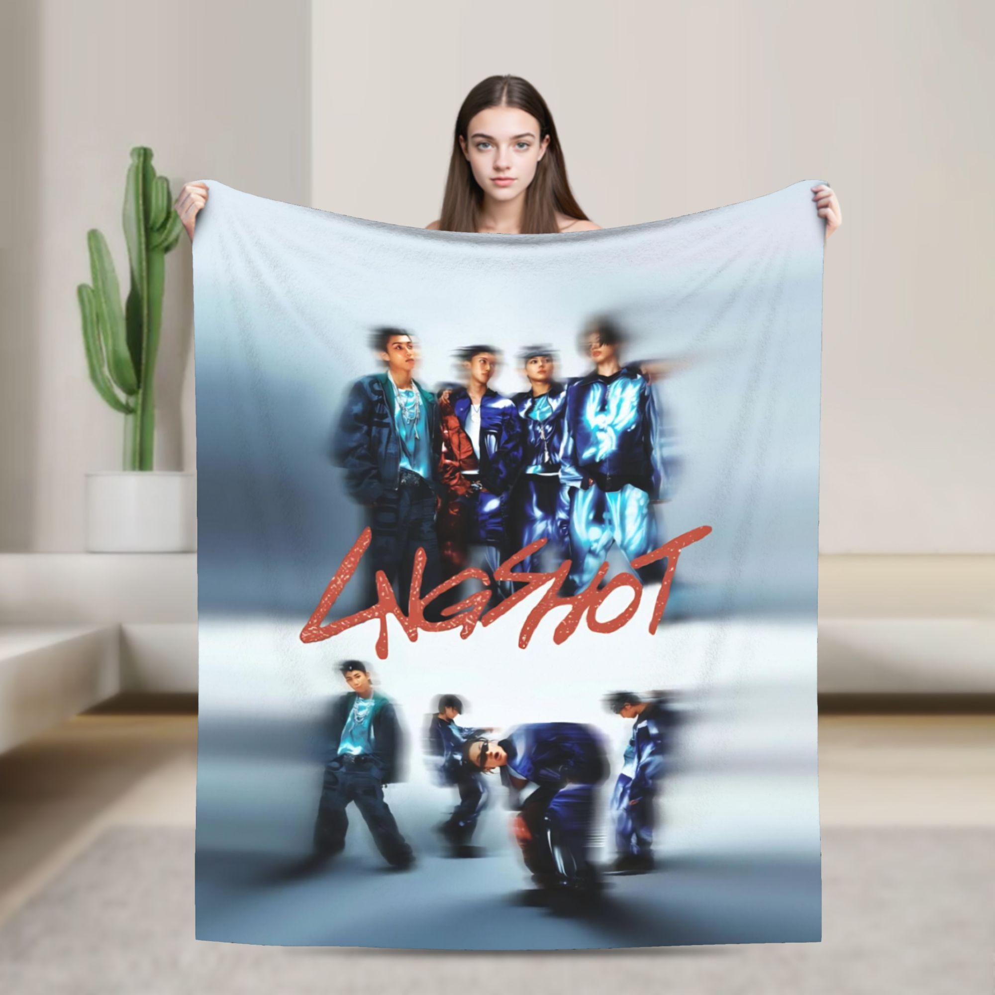

Super Soft Kpop Group Lngshot Throw Blanket Premium Fleece Flannel Lightweight Bed Blanket Warm Plush Blankets All Season Use 100x150cm