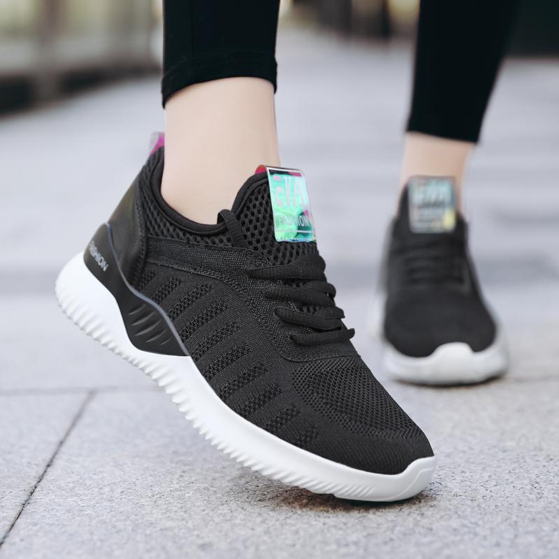 scarpe nike con calzino da passeggio