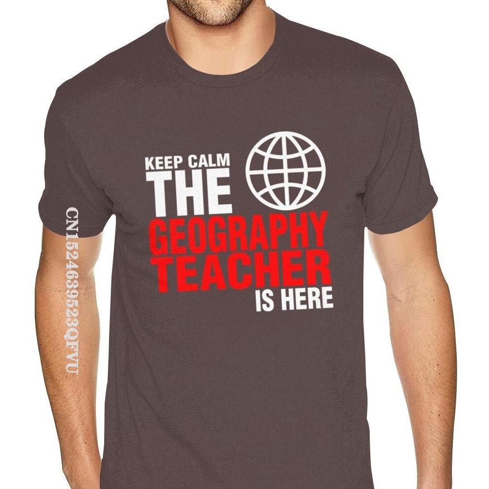 

Футболки с рисунком Keep Calm The Geography Teacher Is Here для мужчин с принтом в готическом стиле Футболка в стиле аниме Футболки с принтом в стиле хип-хоп XXXL кофейный