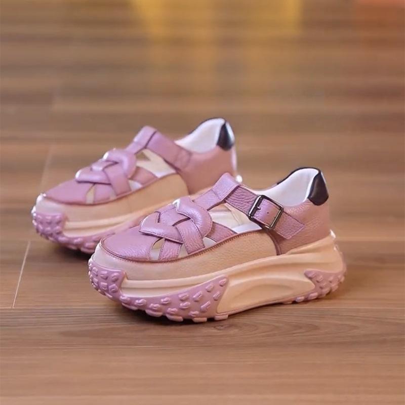 

Мягкие кожаные туфли для папы, женские, лето 2025, новые, ретро, полые, универсальные, повседневные, спортивные, женские туфли на платформе, крутые, одинарные туфли 39