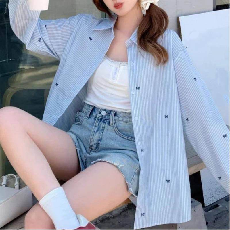 Spring and Summer New Women's Printed Shirt Loose Long-sleeved Blue Striped Versatile Top