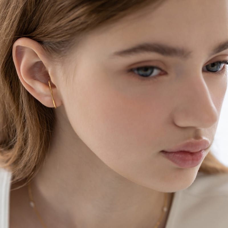 TATIANA (925 Silver) Arc Line Earrings EC3176