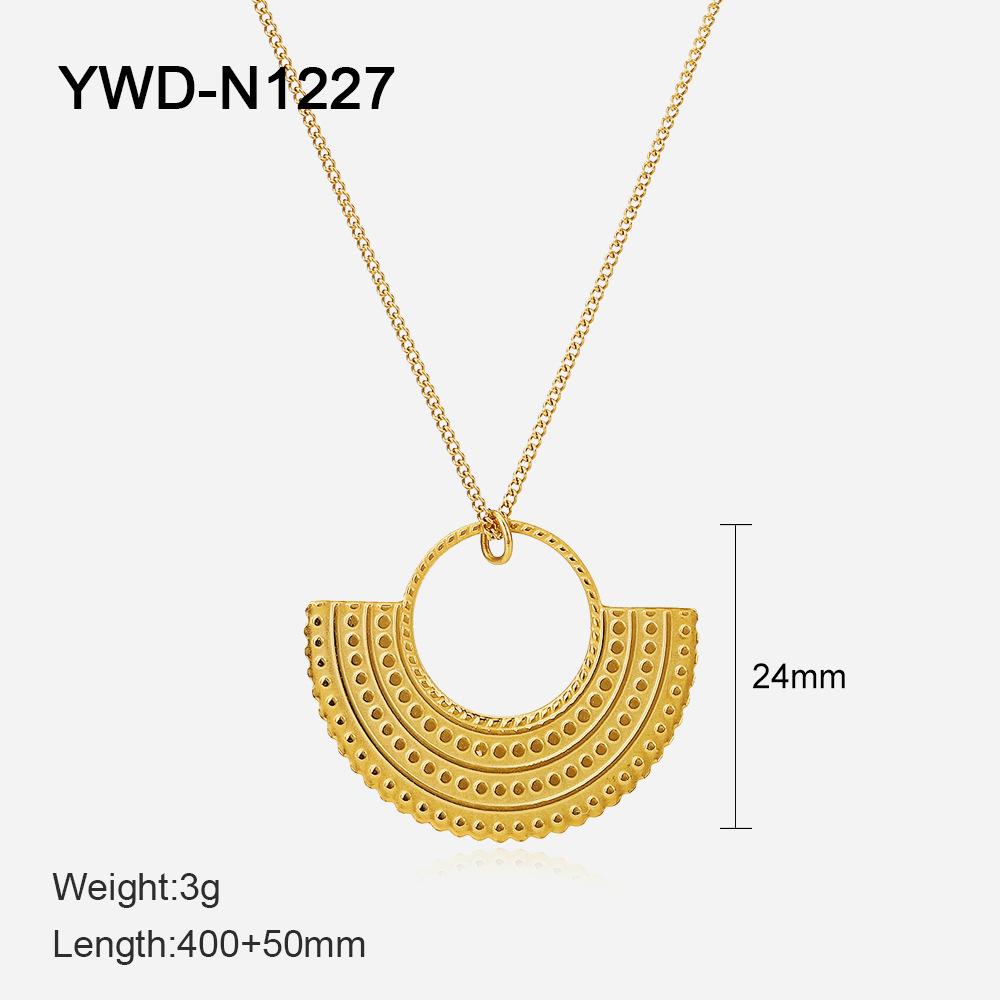 European and American New Fan-shaped Necklace, Simple Ins Style Gold Stainless Steel Pendant Geometric Necklace Jewelry Women