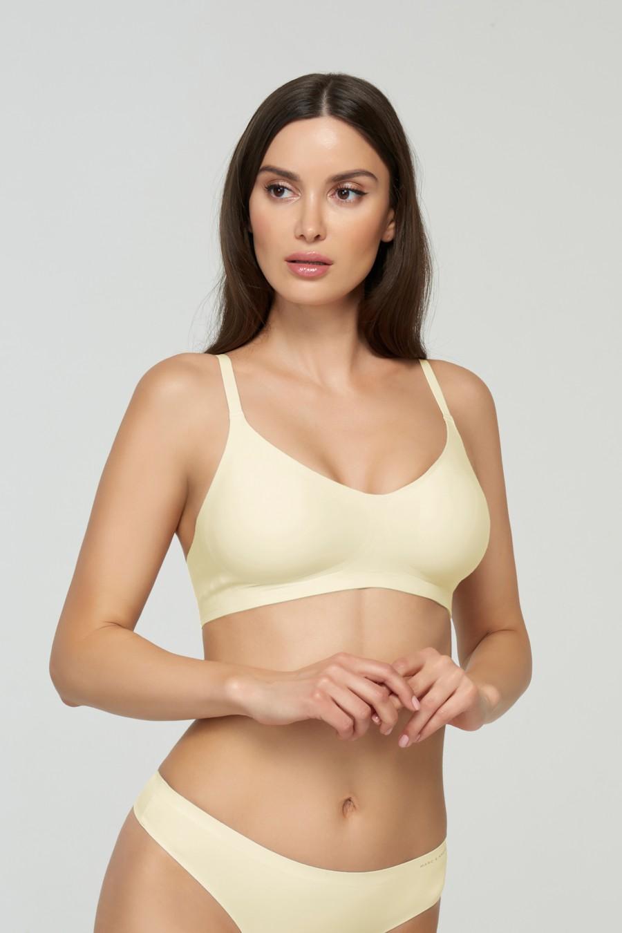 

Топ із ущільненою чашкою Marc & Andre (80509) 90B білий