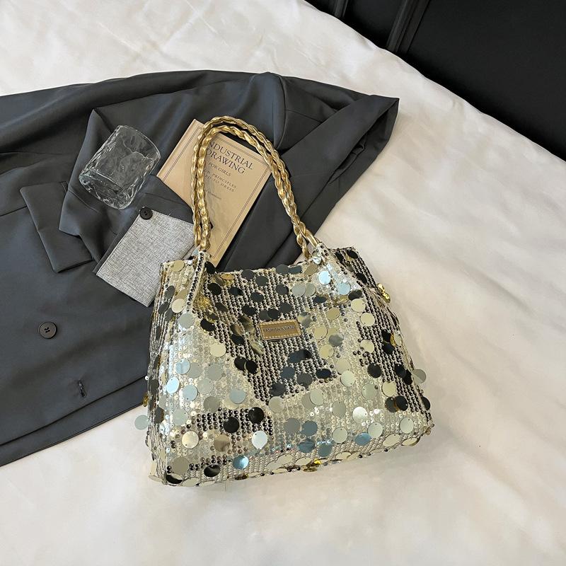 

2025 осень и зима популярная сумка под мышкой корейская версия нишевый дизайн большая сумка-тоут с пайетками зарубежная универсальная сумка через плечо на одном плече золотой