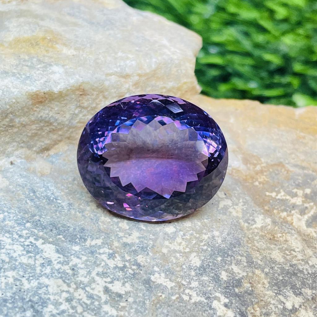 1 Piece of 20 To 30 Carat Size, Natural Amethyst Oval Cut Faceted Loose Gemstone, Healing Gemstone For Jewelry Making Stone Lot.