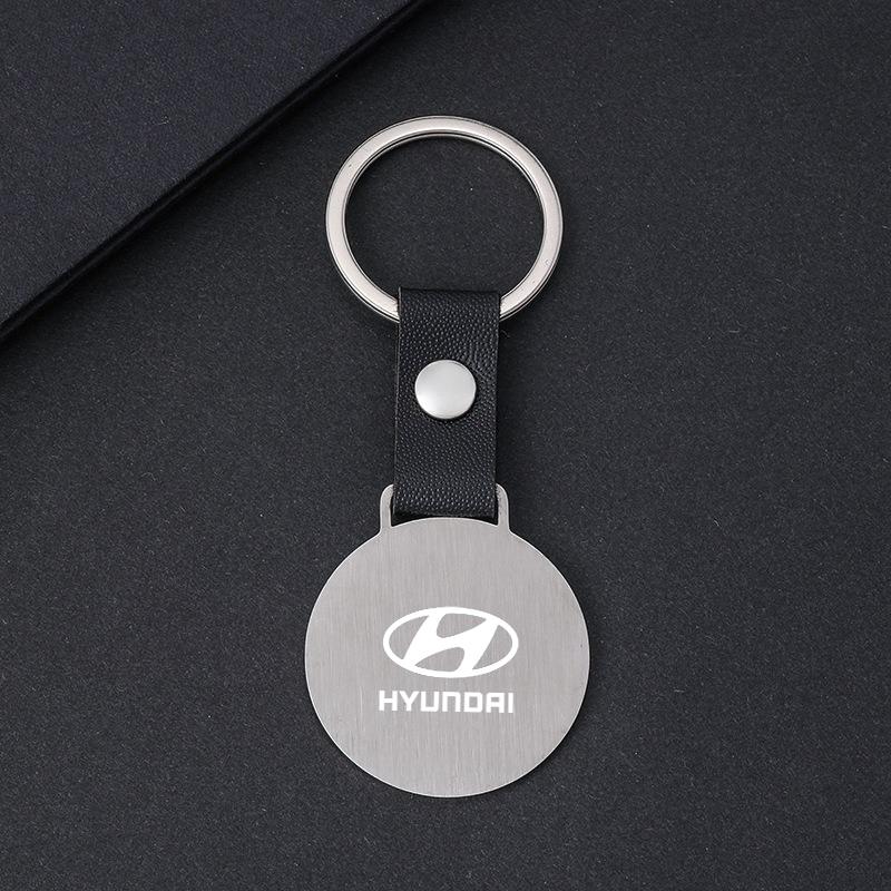 Legerat Läder Bil Logotyp Nyckelringar Nyckelkedja Hänge För Hyundai i30 ix35 ix25 i20 solaris accent tucson Interiör Auto Tillbehör