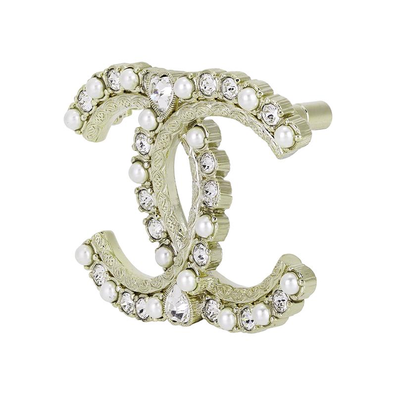 Chanel 23K New Embossed Round Diamond Pearl Splicing Double C Metal Brooch Women brooch Gold ABC067-B14653-NS564