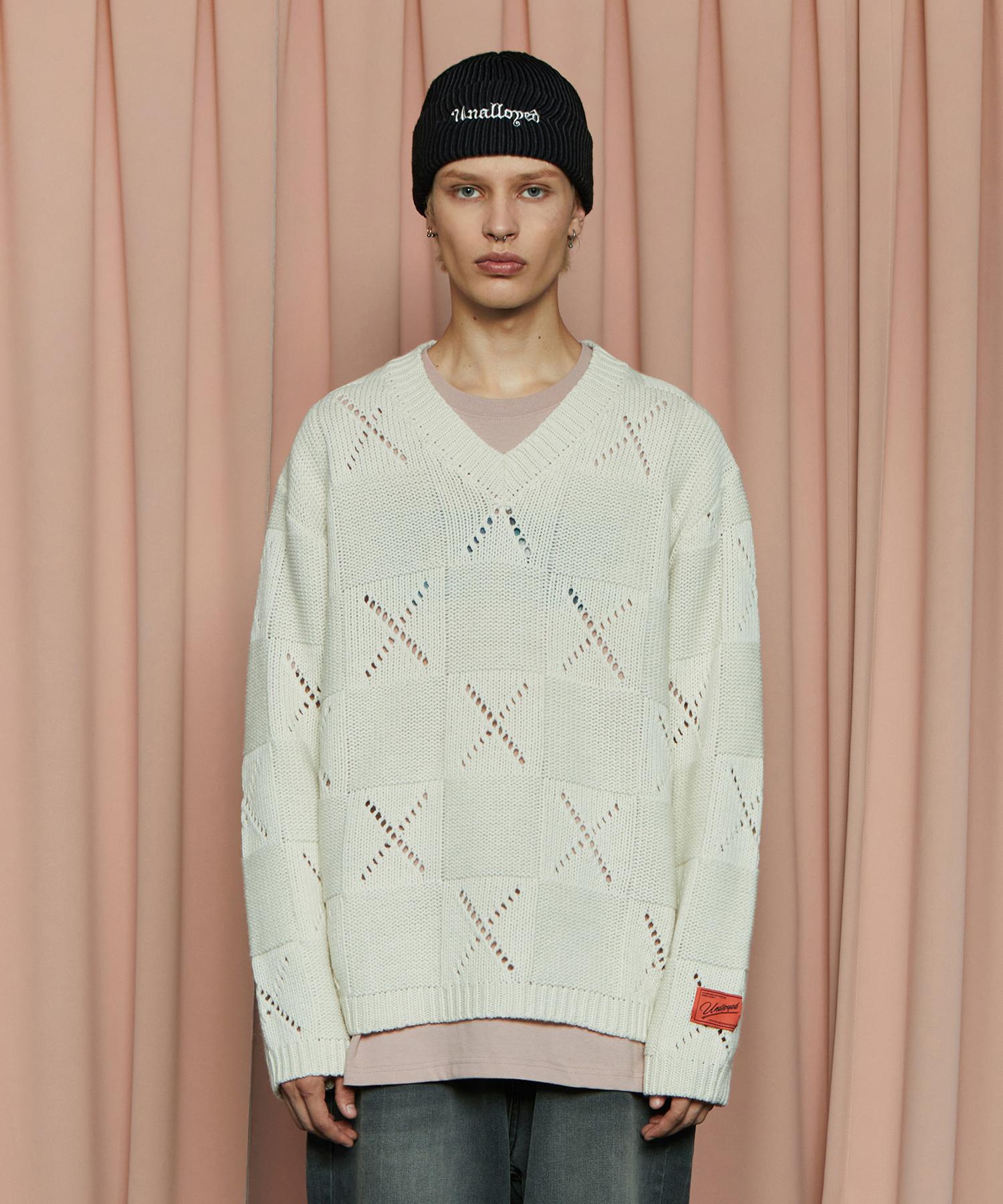 Analogoid Argyle Checker V-Neck Knit / Ivory Ivory/L