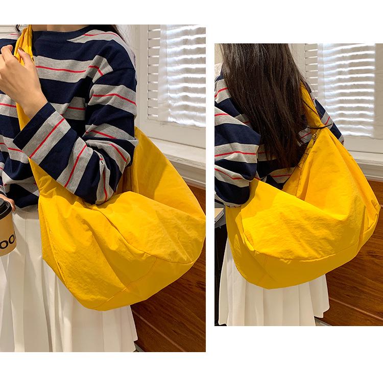 Japanese Minimalist Women's Large Capacity Shoulder Dumpling Bag - Solid Color Crossbody