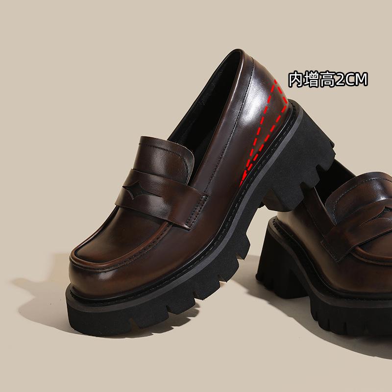

Retro polished thick-soled lazy women s small leather shoes with increased inner height, small size 333. 39 темно-коричневого