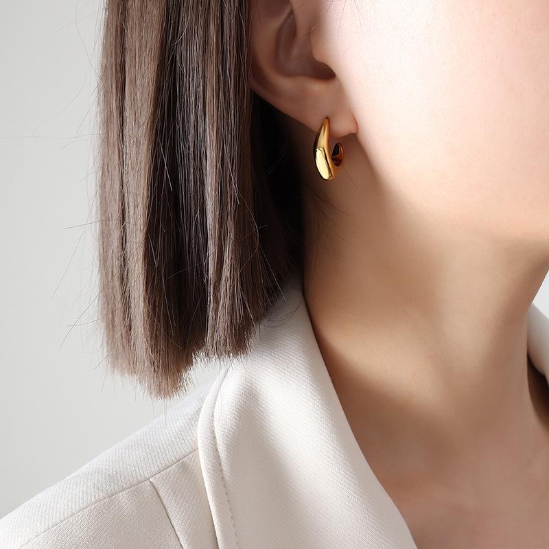 Trendy Hong Kong Style Copper C-Shaped Stud Earrings: Versatile, Elegant, Personalized Accessories for Women