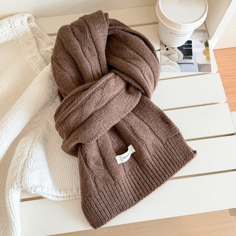 Red bear embroidered knitted scarf for men and women in winter pure Korean version versatile cute warm high-end scarf