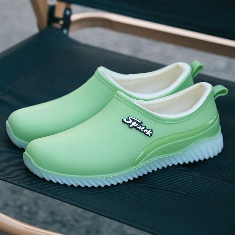 Female Fashion Outdoor Walking Anti Slip Short Tube With Fleece Rain Shoes And Rubber Shoes