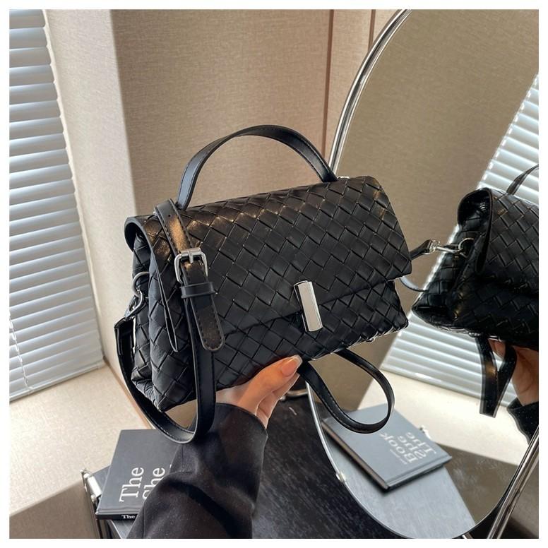 Ielgy Ladies All-Match Summer Shoulder Messenger Bag Texture Portable Small Square Bag