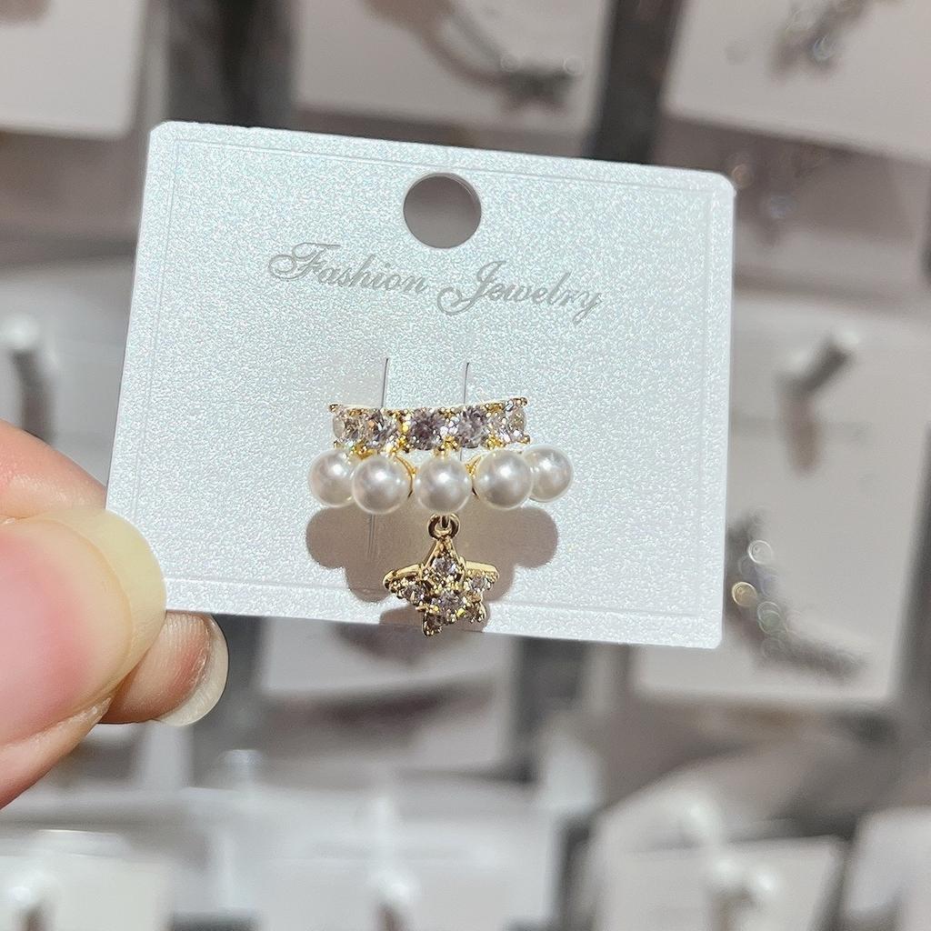 Korean Version of Fashionable and Gentle Star Earrings Without Ear Holes, Niche and Versatile Design, High-end Ear Clip Earrings