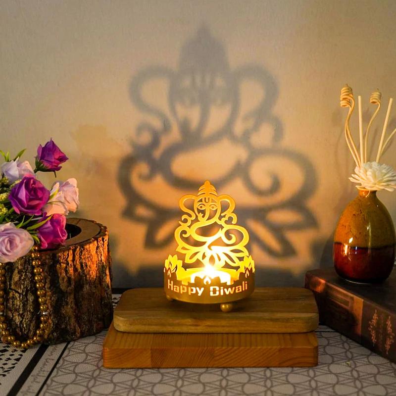 1 st Lycka Hemdekoration Diwali Festival Hantverk Buddha Staty Ihålig Metall Skuggkonst Ljusstake Ljuslampa