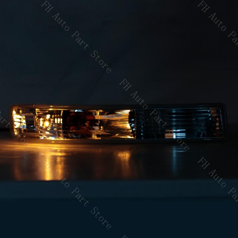 2PCS For GMC Savana Van 1500 2500 2003 2004 2005 2006-2019 Front Bumper Fog Light Turn Signal Lamp With Bulb GM2520188 GM2521188