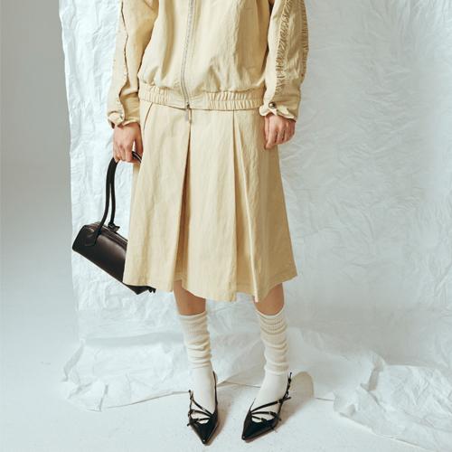 Riat High-Waisted Pleated Skirt