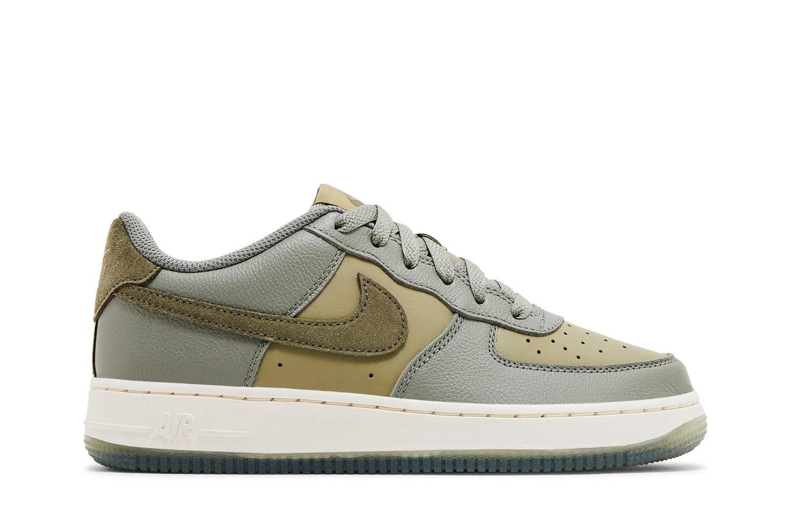

Nike Air Force 1 Low LV8 GS Dark Stucco Medium Olive FQ6948-001 35.5