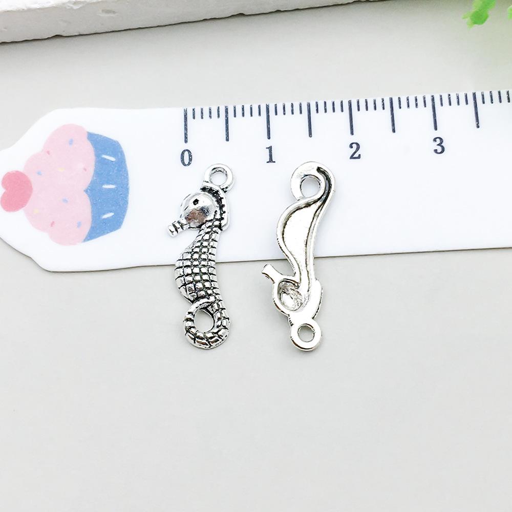 Set di 100 Ciondoli Gatto Farfalla Luna Argento Antico per Braccialetti e Collane Fai da Te