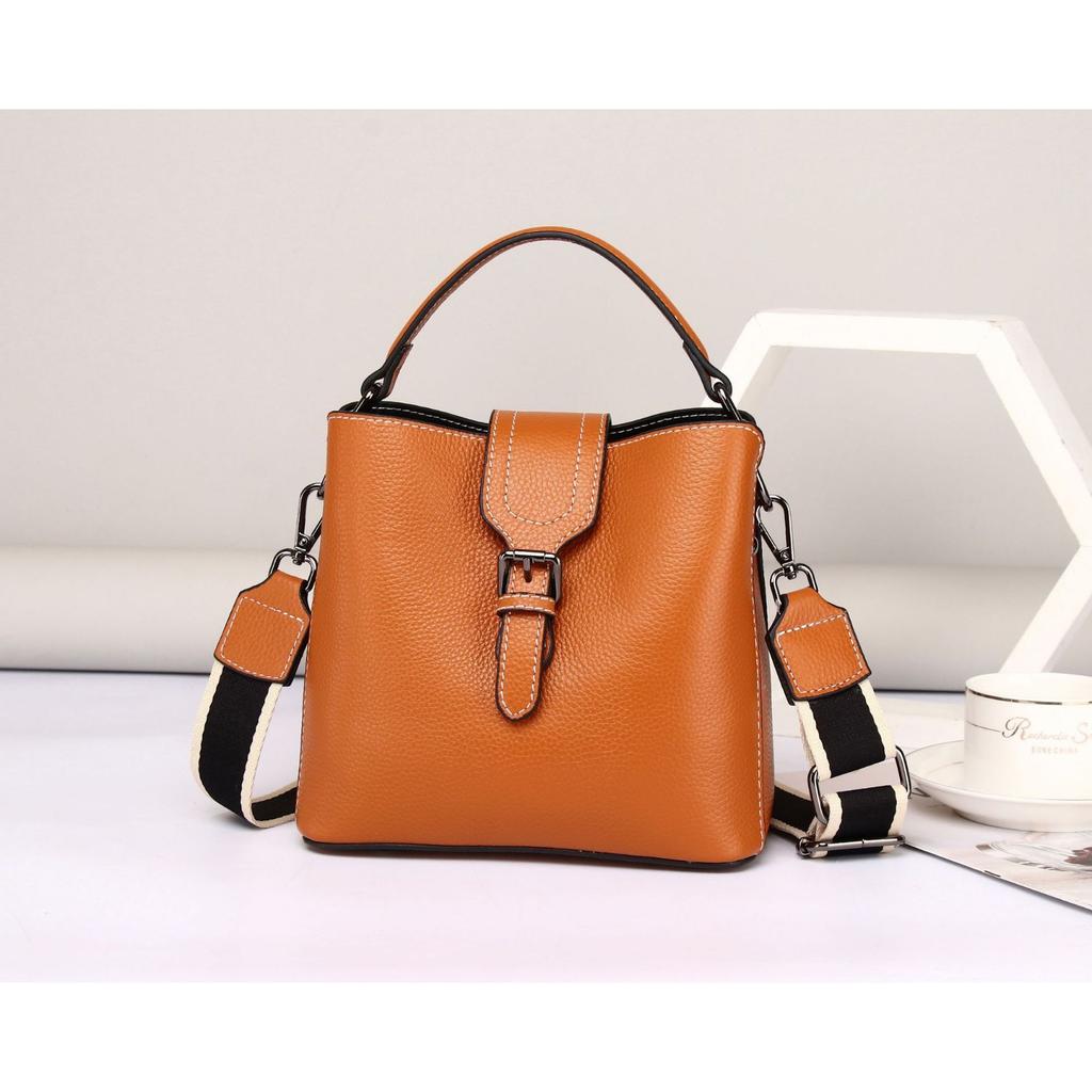 Cowhide Women's Bag Single Shoulder Crossbody Women's Bag Bucket Bag Design Fashionable Large Capacity