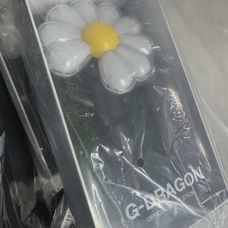 

We Sell Gd Lightstick Sticks + Dust Bags + Photo Cards In Bulk