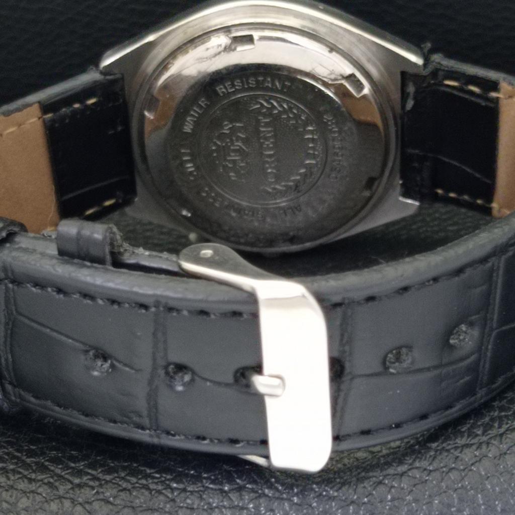 VINTAGE ORIENT AUTOMATIC JAPAN MENS BLACK COLOR DIAL WATCH A700695-5 R204-a700695
