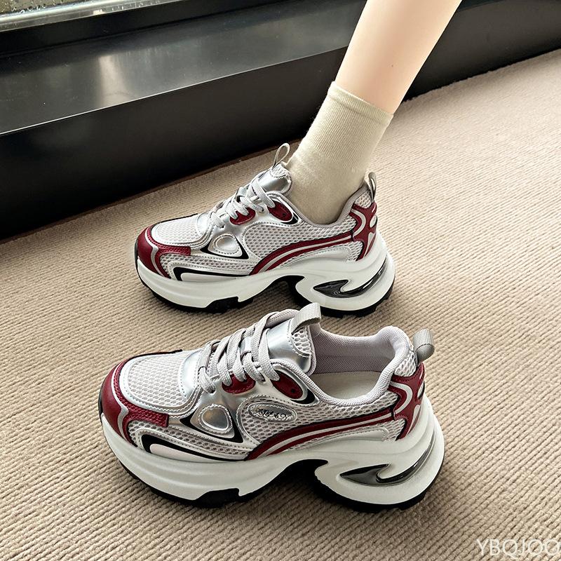 Baskets tendance polyvalentes à semelles épaisses pour femmes, chaussures décontractées confortables rehaussantes, nouvelles chaussures de sport respirantes de printemps