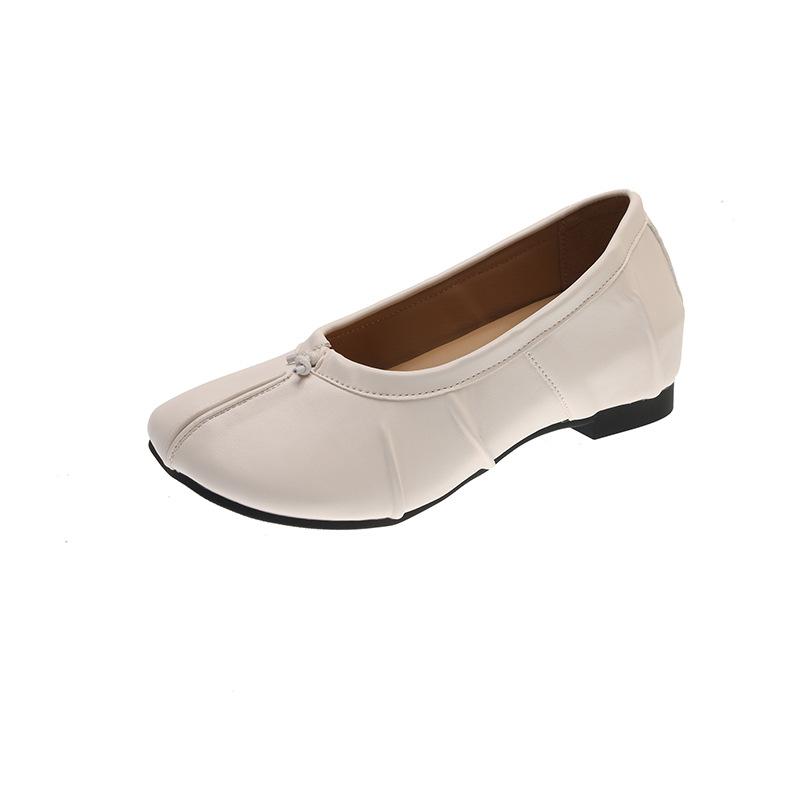 Inner height increase. Folded false-toed pig's trotters autumn new horseshoe shoes ballet Mary Jane single shoes