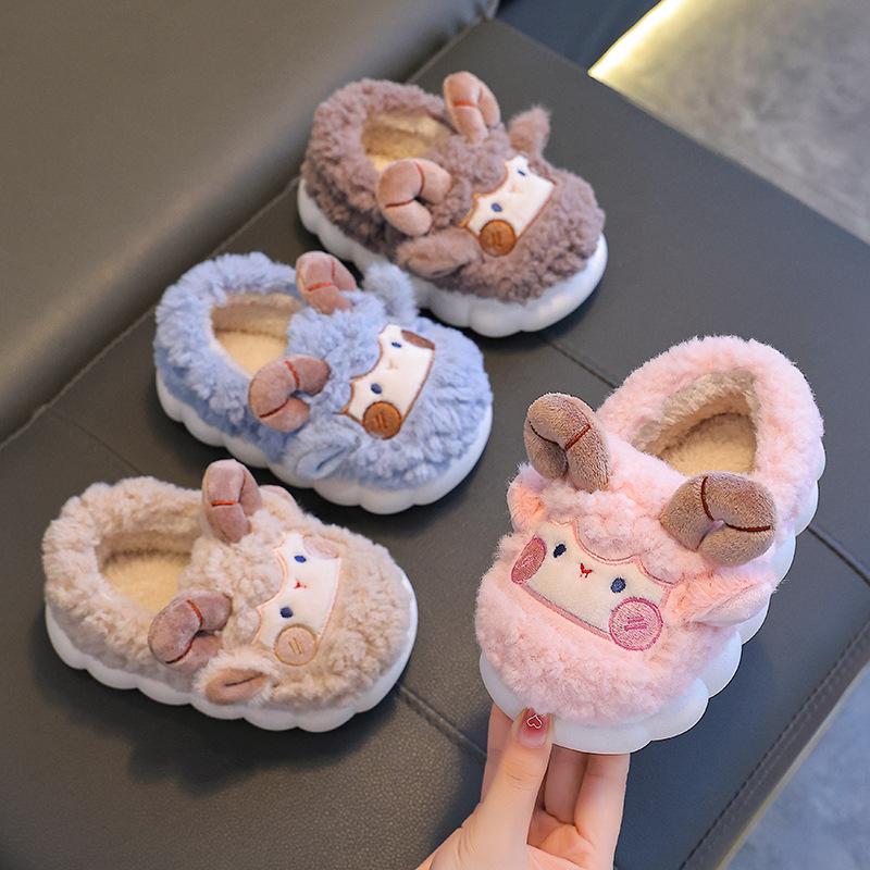 Tüdrukute ja poiste soojad puuvillased sussid - Armsad, libisemiskindlad, kontsaga sügis-talveks suurustes L, M, S