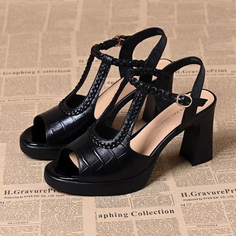 

Sandals thick-soled one-button open-toed Roman sandals women s stone pattern summer new thick heel fashion high heel cool 35 чёрный